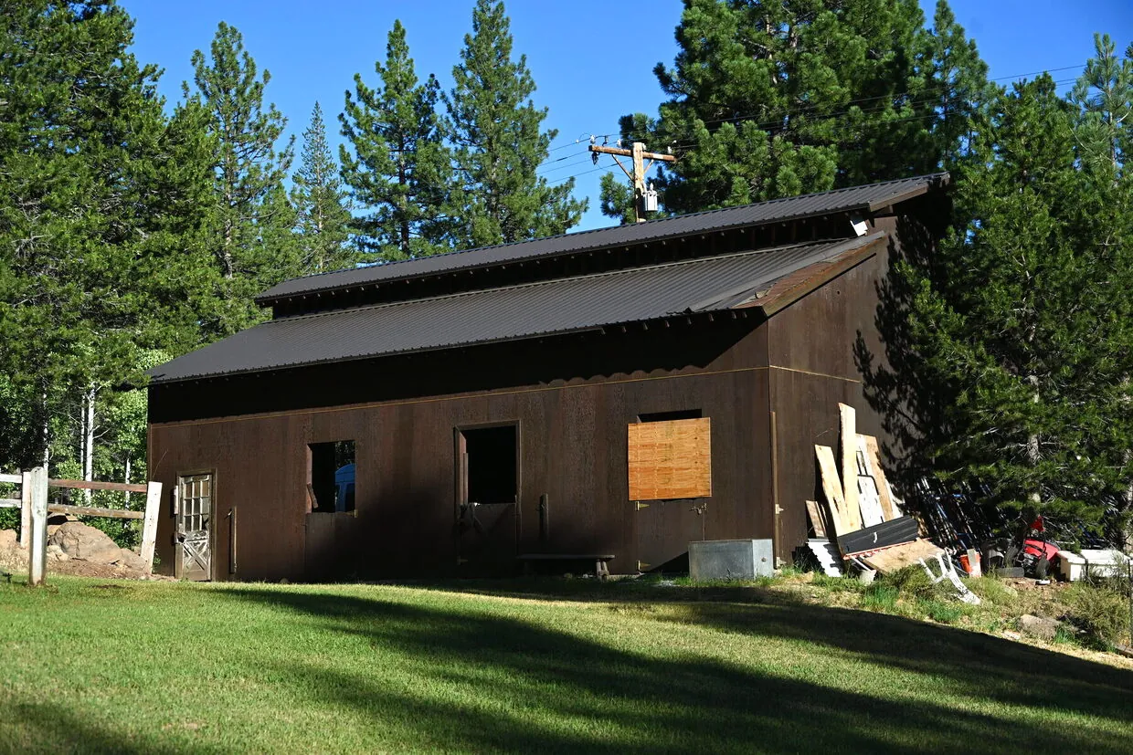 The barn